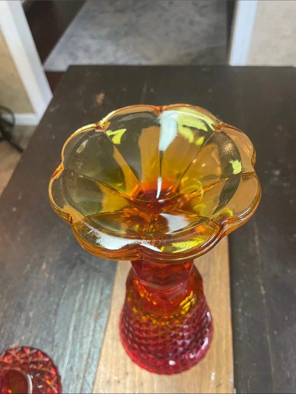 L. E. Smith Amberina Diamond Pointe Ombre Glass Apothecary Jar with Lid.
